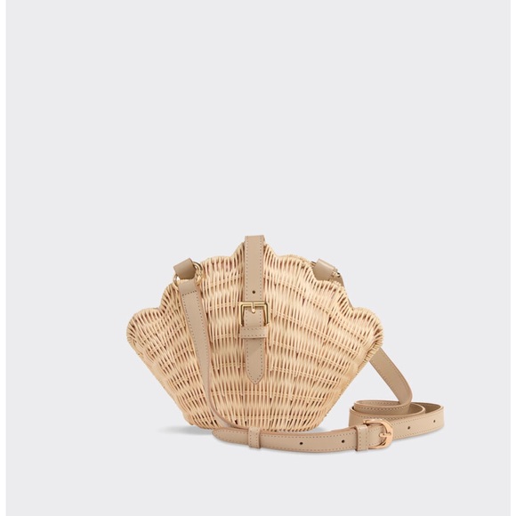 Vineyard Vines Clamshell Purse - Picture 2 of 13